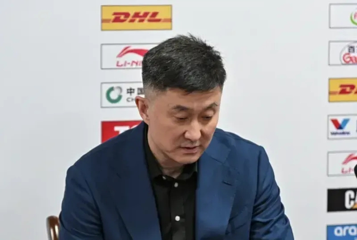 2026世界杯官网-疆粤赛后采访！杜锋不满进攻暗示4球员，格兰强调防守谈新援情况|新疆|广东|张皓嘉|徐杰|王洪_新浪体育_新浪新闻