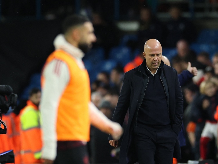 2026世界杯-弃用萨拉赫是否会内心不安？斯洛特：弃用任何人我都会不安